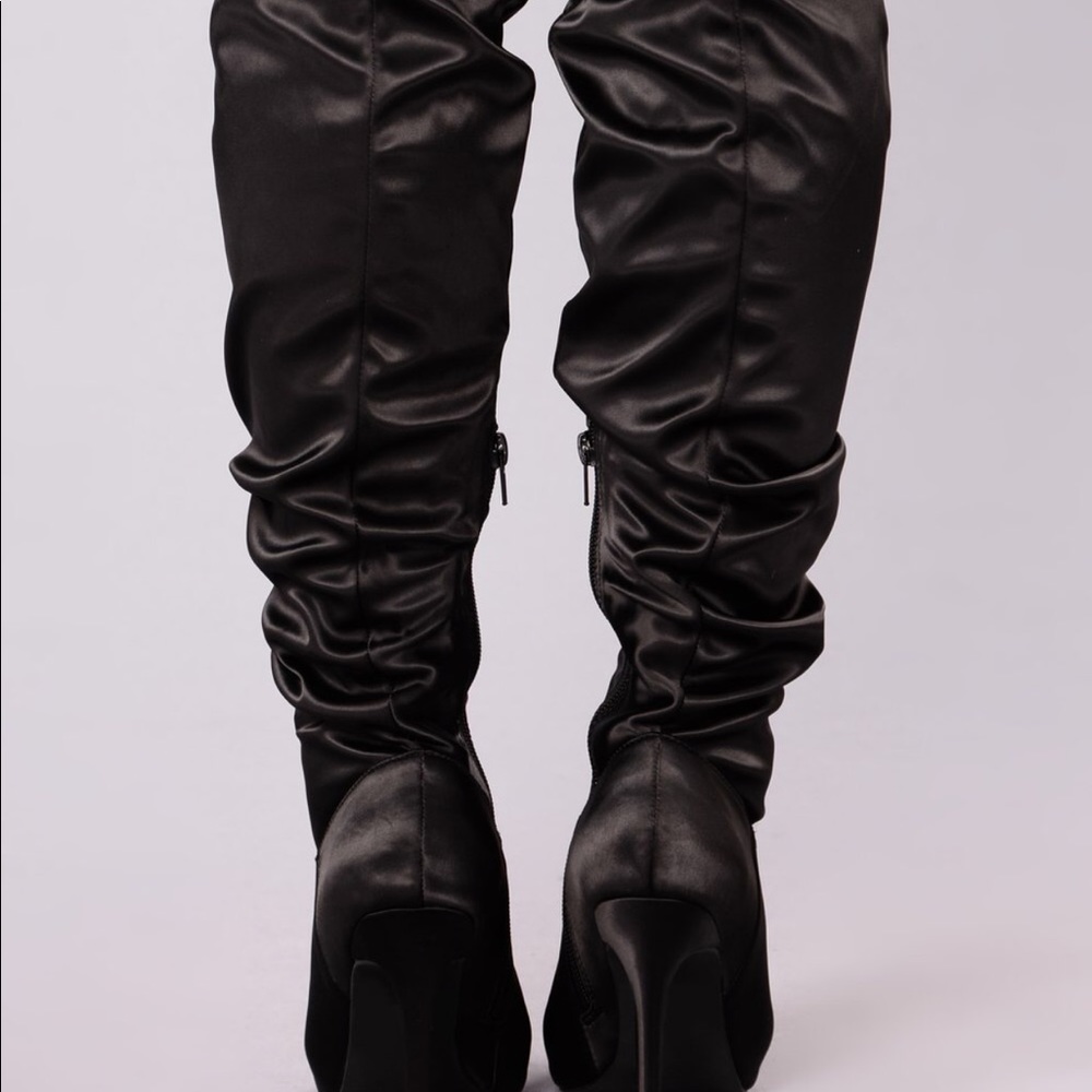 Fashion Nova Knee High boots - Picture 3 of 3